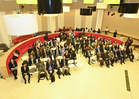 “Mədəniyyətlərarası dialoq, təhsil və rəqəmsal transformasiya” sessiyası keçirilib