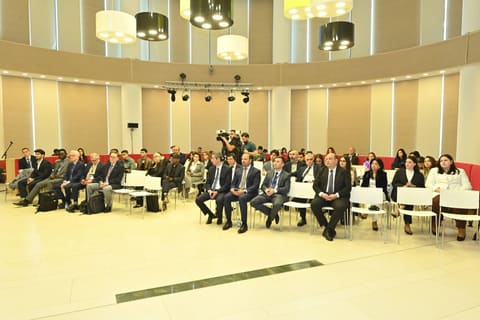 “Mədəniyyətlərarası dialoq, təhsil və rəqəmsal transformasiya” sessiyası keçirilib