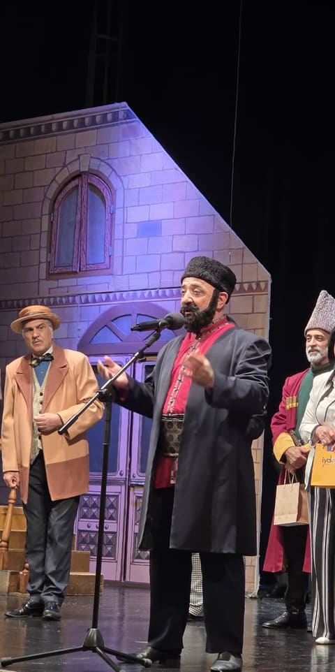 “O olmasın, bu olsun” tamaşasında sənətkarların xatirəsi ehtiramla yad edilib