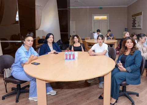 PISA beynəlxalq qiymətləndirmə tədqiqatı ilə bağlı məlumatlandırma görüşü keçirilib