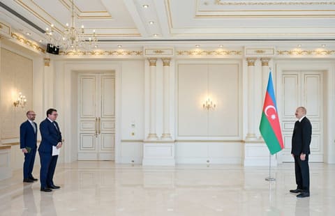 Prezident İlham Əliyev Avstriyanın Azərbaycanda yeni təyin olunmuş səfirini qəbul edib