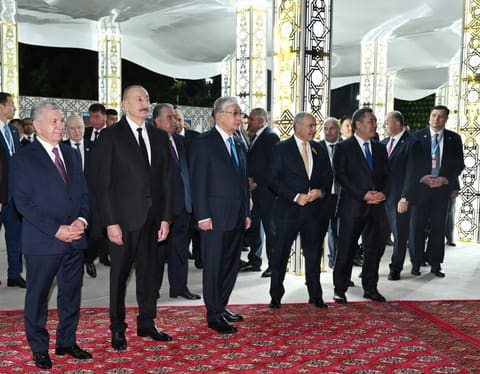 Prezident İlham Əliyev MDB Ölkələrinin Milli Kulinariya Festivalı ilə tanış olub, rəsmi qəbulda iştirak edib