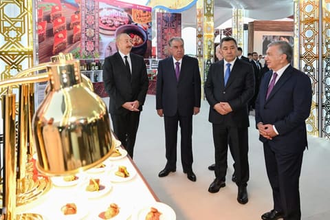 Prezident İlham Əliyev MDB Ölkələrinin Milli Kulinariya Festivalı ilə tanış olub, rəsmi qəbulda iştirak edib