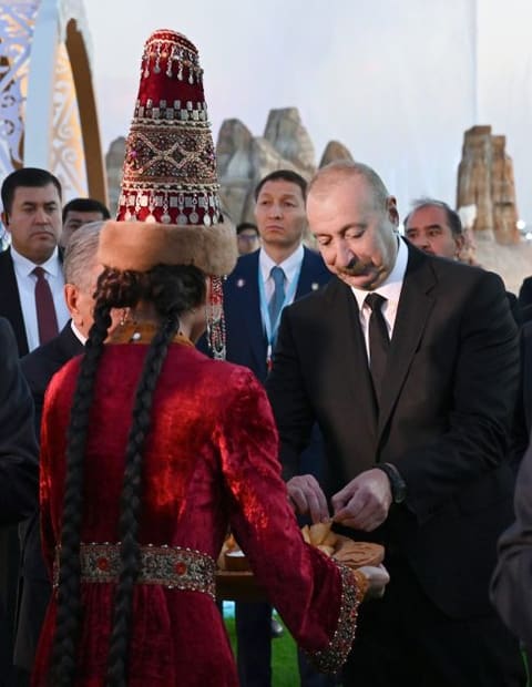 Prezident İlham Əliyev MDB Ölkələrinin Milli Kulinariya Festivalı ilə tanış olub, rəsmi qəbulda iştirak edib