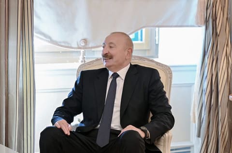 Prezident İlham Əliyev Müsəlman Ağsaqqalları Şurasının baş katibini qəbul edib