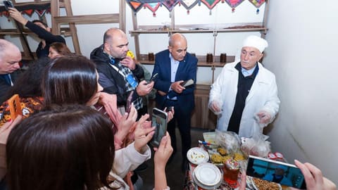 Qoruqların turizm imkanları nümayiş etdirilib