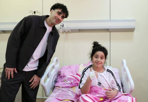 Qurban Qurbanov Uşaq Klinikasını ziyarət edib