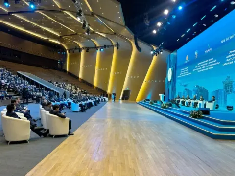 Rövşən Rüstəmov Qazaxıstanda “New Silk Way” biznes-forumunda iştirak edib