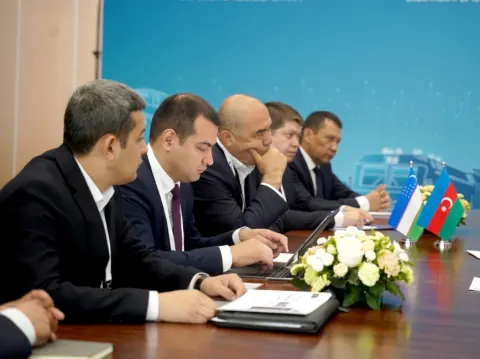 Rövşən Rüstəmov Qazaxıstanda “New Silk Way” biznes-forumunda iştirak edib