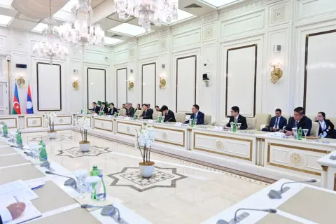 Sahibə Qafarova Laos Prezidenti ilə görüşüb