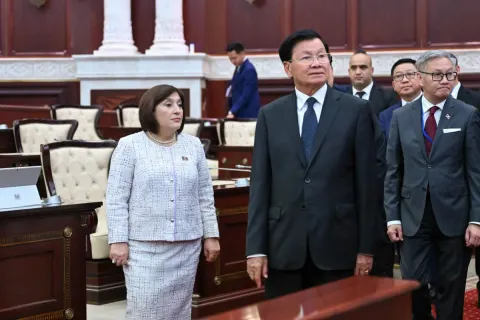 Sahibə Qafarova Laos Prezidenti ilə görüşüb