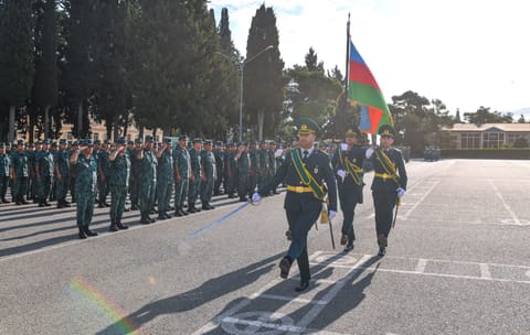 Sərhədçi əsgərlər Silahlı Qüvvələrin ehtiyatına buraxılıb