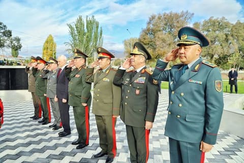 Zakir Həsənov MDB Müdafiə Nazirləri Şurasının iclasında iştirak edib