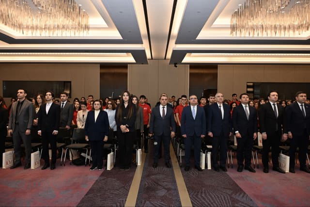 “Bir Könüllü” Tələbələrin Əməkdaşlığı İctimai Birliyinin 10 illik yubileyi qeyd olunub
