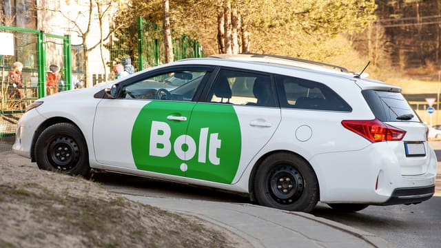 Bolt sürücülərinin köhnə avtomobillərlə xidmət göstərməsi ilə bağlı şikayətlər artıb