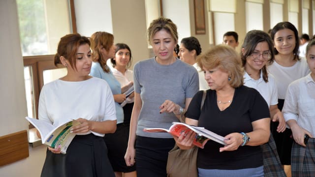 Üç il ərzində 8 minə yaxın müəllim işdən çıxarılıb