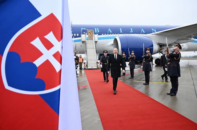 Azərbaycan Prezidenti İlham Əliyev Slovakiyaya rəsmi səfərə gəlib - YENİLƏNİB