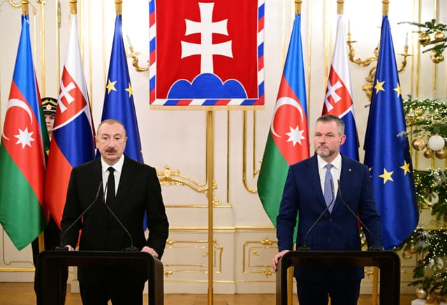 Azərbaycan və Slovakiya prezidentləri mətbuata bəyanatlarla çıxış ediblər - YENİLƏNİB