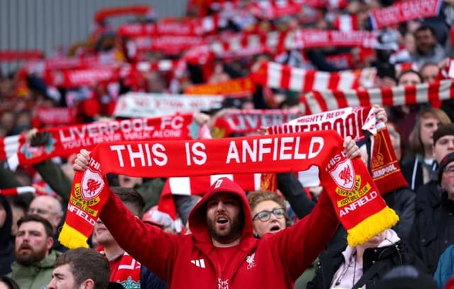Britaniyada "Liverpul" azarkeşlərinə hücum edən şəxs 21 il həbs cəzasına məhkum edilib