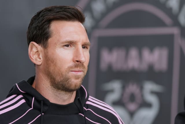 Messi ilin ən yaxşı futbolçuları və məşqçiləri üzrə seçimlərini açıqladı