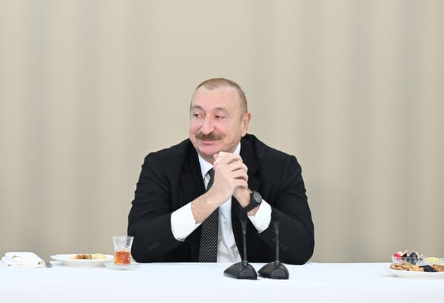 İlham Əliyev: Ayıq olmalıyıq, daim güclü olmalıyıq