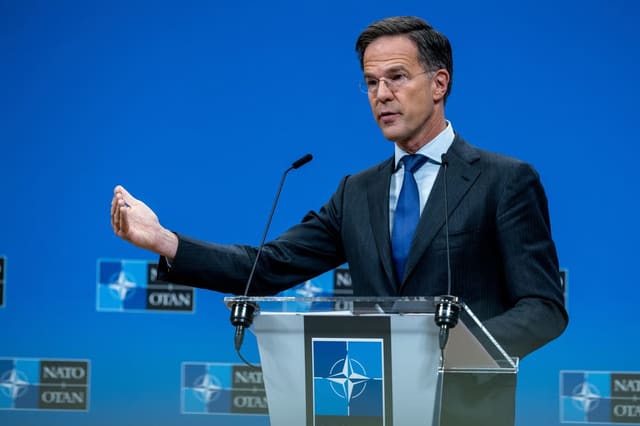 Mark Rutte: Rusiya uzunmüddətli münaqişəyə və qlobal qaydaları pozmağa hazırlaşır