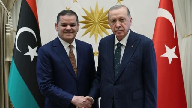 Ədoğan Liviyanın Baş naziri Dibeybe ilə telefon danışığı aparıb