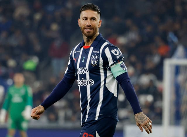 ESPN: "Mançester Yunayted" Serxio Ramosla maraqlanmır