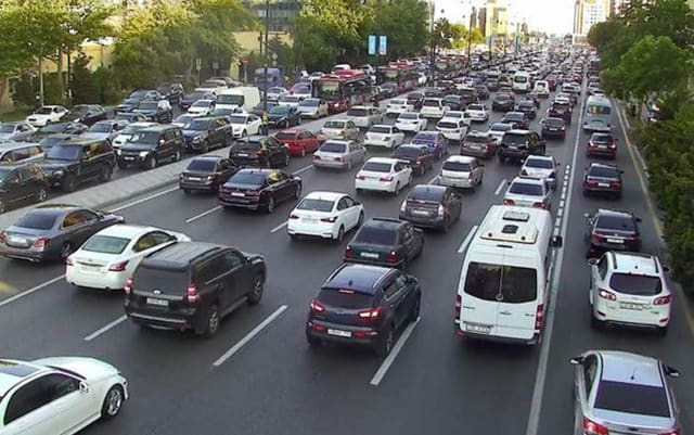 Hazırda Bakıda sıxlıq müşahidə olunan ərazilər açıqlanıb