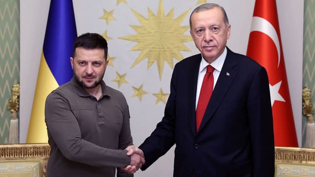 Zelenski: Türkiyə diplomatiyasının gücünə inanırıq