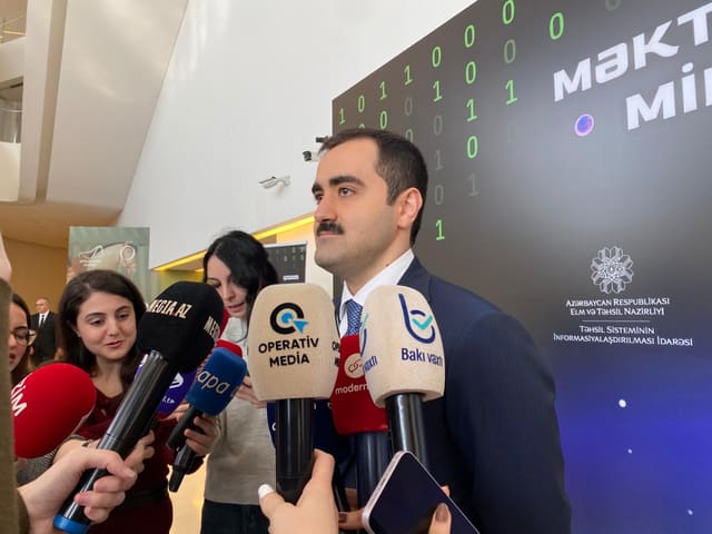 Nazir müavini: Məktəblərdə İKT əlçatanlığı əvvəlki illərlə müqayisədə xeyli yaxşılaşıb