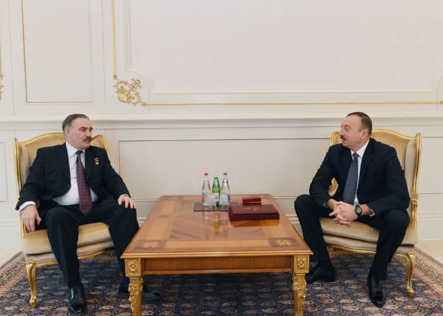 Ruslan Auşev Prezidentə təbrik məktubu ünvanlayıb