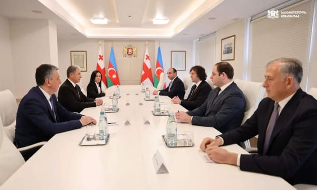 Vilayət Eyvazov Gürcüstanın Baş naziri ilə görüşüb