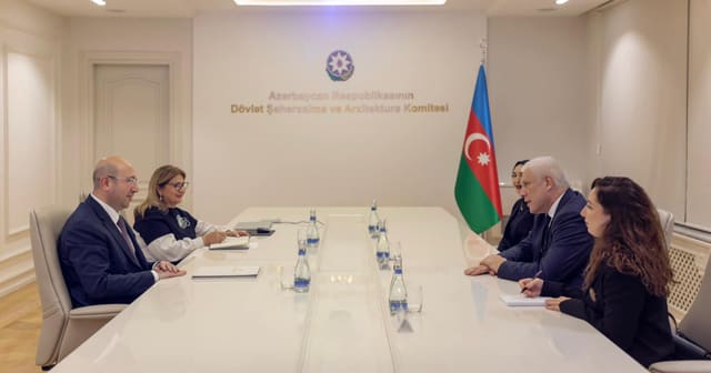 Anar Quliyev Serbiyanın sabiq Prezidenti Boris Tadiçlə WUF13 hazırlıqlarını müzakirə edib