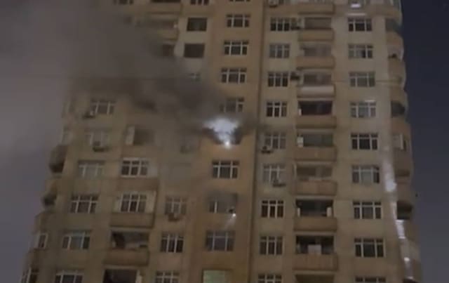 Yasamalda baş verən yanğın zamanı üç nəfər ölüb - FOTO - YENİLƏNİB 4