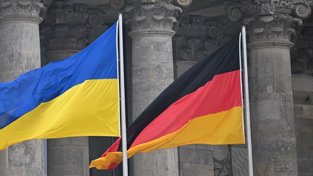 Berlin Ukraynaya silah yardımını 200 milyon dollar artırır