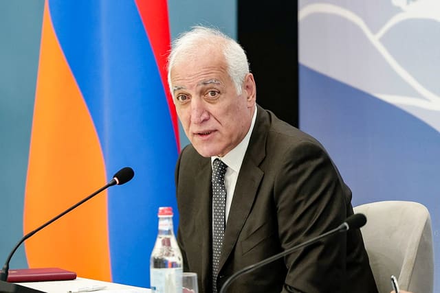 Ermənistan Prezidenti Gürcüstana gedib