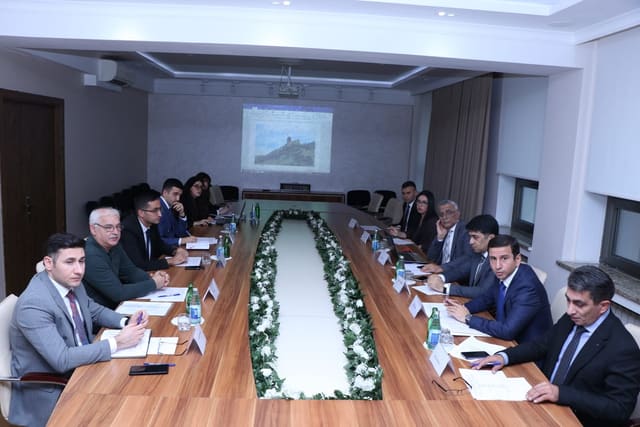Ekspert şurasının növbəti iclası keçirilib - Fotolar