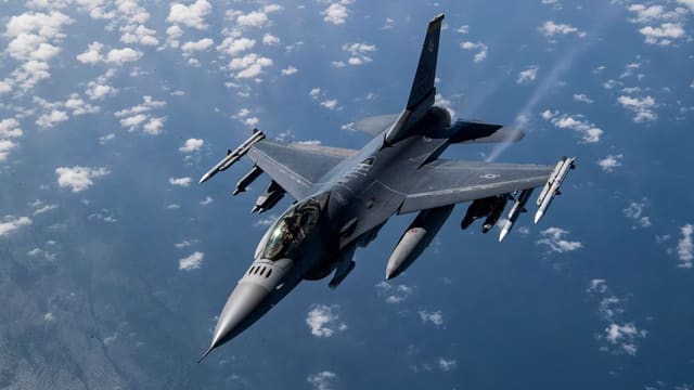 ABŞ-nin F-16 qırıcısı qəzaya uğrayıb