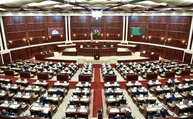 Gələn ilin büdcə layihəsinə düzəlişlər edilib