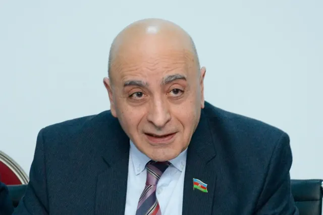 Rasim Musabəyov "Şərəf" ordeni ilə təltif edilib