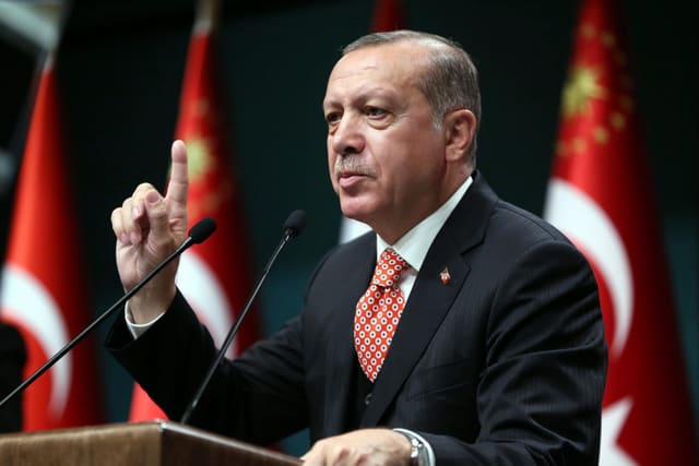 Ərdoğan: İstanbul görüşləri davam etməlidir