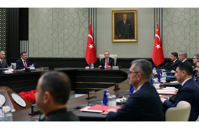 Ərdoğan Rusiya və Ukraynaya görə təhlükəsizlik şurasını toplayıb