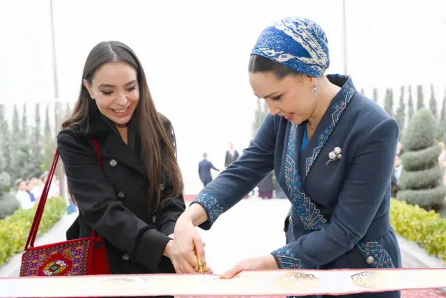 Leyla Əliyeva Türkmənistanda Qayğıya ehtiyacı olan uşaqlara yardım üzrə xeyriyyə Fondunun Avaza filialının açılışında iştirak edib