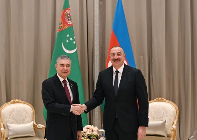 Qurbanqulu Berdiməhəmmədov Prezident İlham Əliyevi təbrik edib