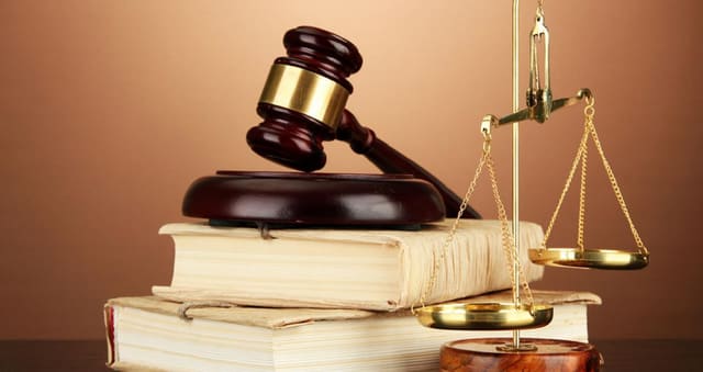 Azərbaycanda vəkillərin ümumi sayı açıqlanıb