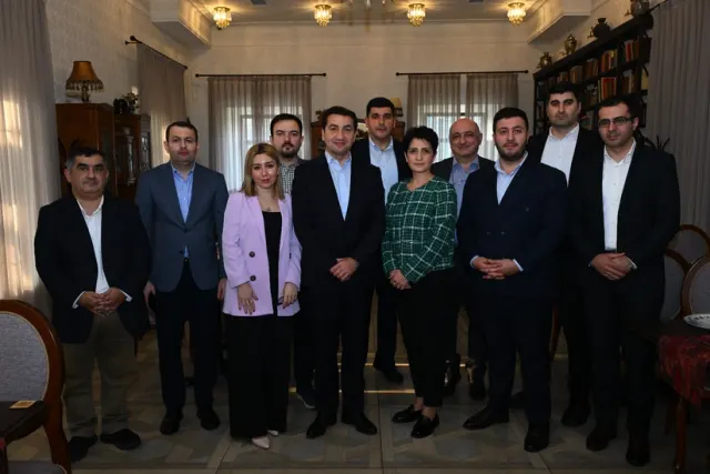 “Sülh Körpüsü” çərçivəsində erməni vətəndaş cəmiyyəti nümayəndələrinin Azərbaycana səfəri baş tutub