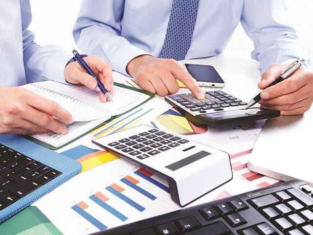 Vergi orqanlarına müraciətlər 16%-dən çox azalıb