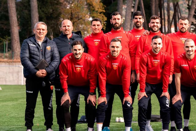 “Qarabağ”ın futbolçusu məşqçilik kurslarına başladı 