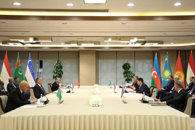XİN: Azərbaycan Mərkəzi Asiya dövlətləri ilə əməkdaşlığa xüsusi əhəmiyyət verir